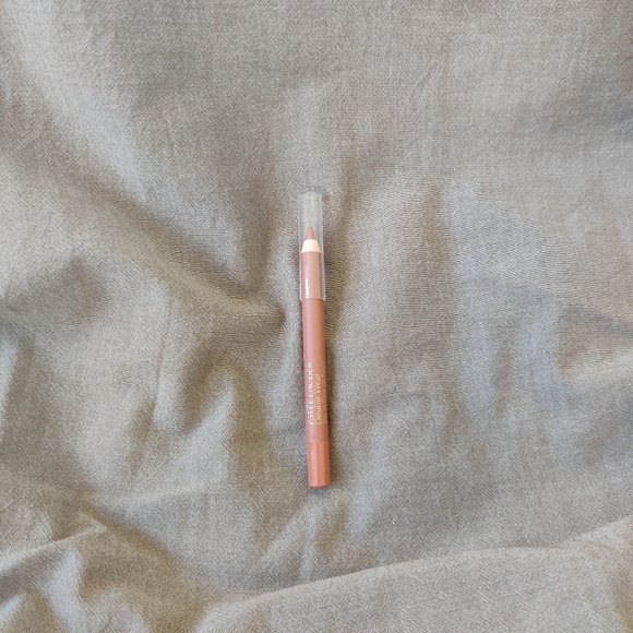 Estee Lauder Double Wear Stay-in-Place Lip Pencil - Nude - Picture 4 of 5